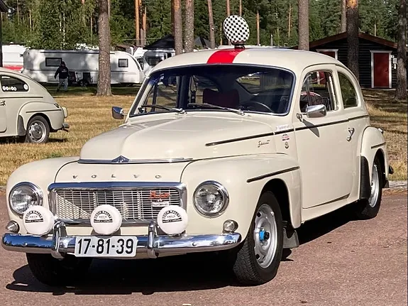 Volvo Pv544