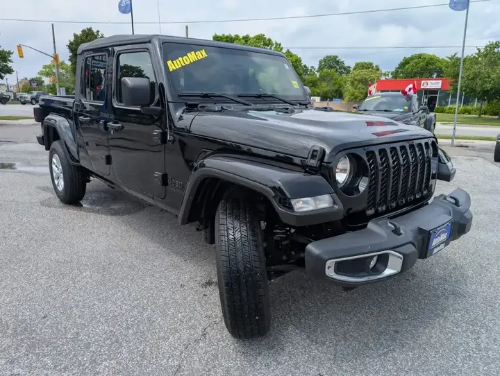 Jeep Gladiator 2023 photo 3