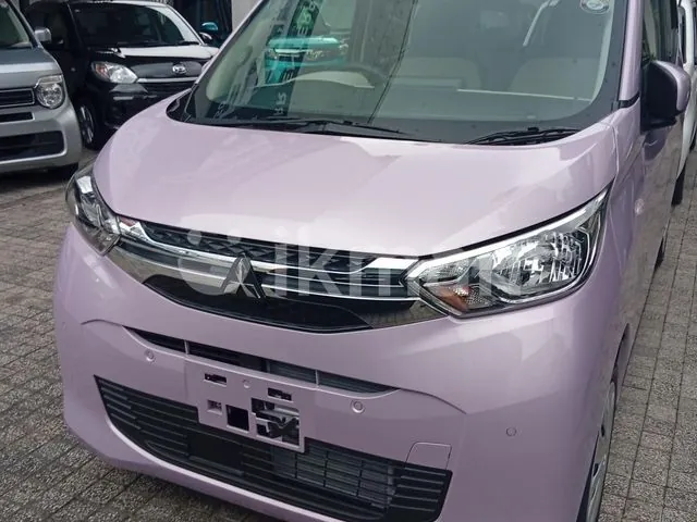 Mitsubishi Ek Wagon 2025 photo 2
