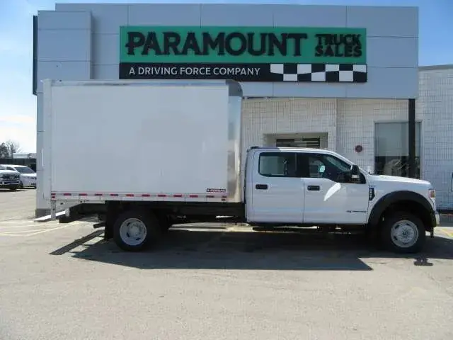 Ford F-550 2021 photo 2