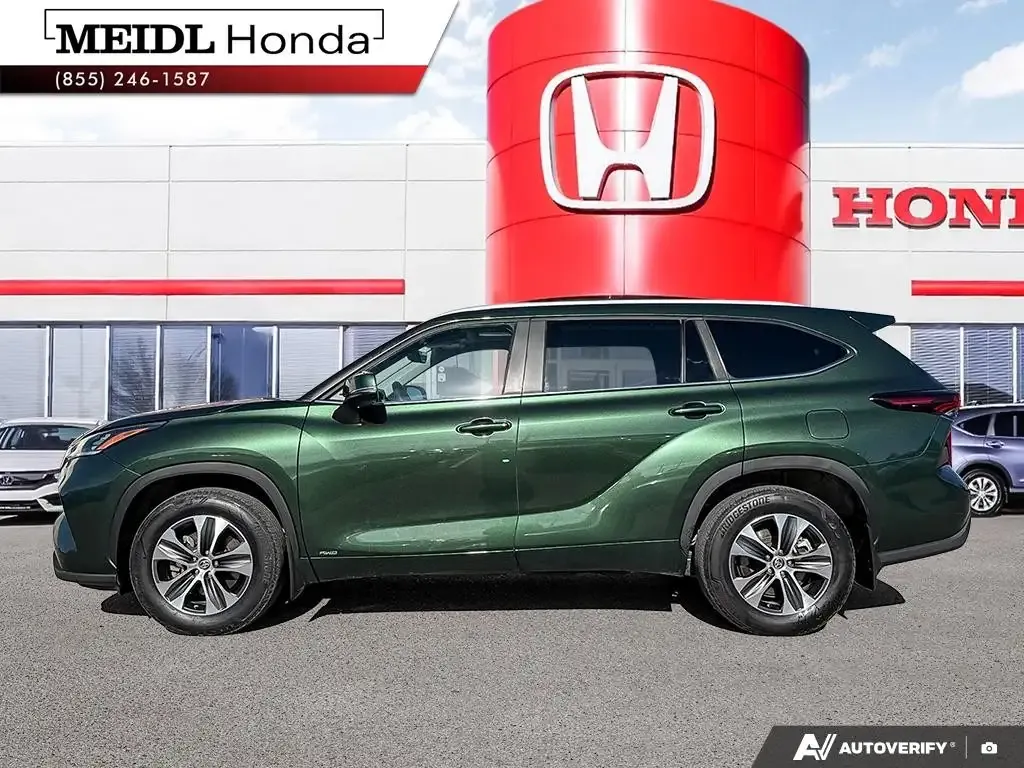 Toyota Highlander 2024 photo 3