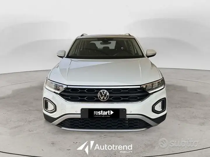 Volkswagen T-Roc 2022 photo 3