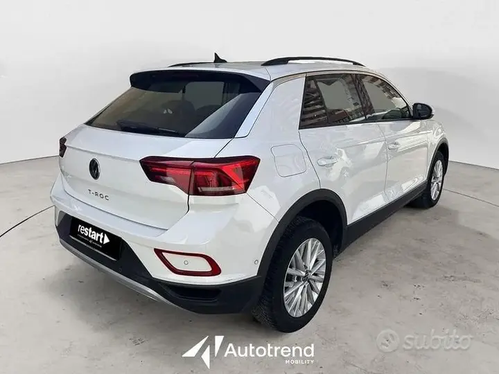 Volkswagen T-Roc 2022 photo 2