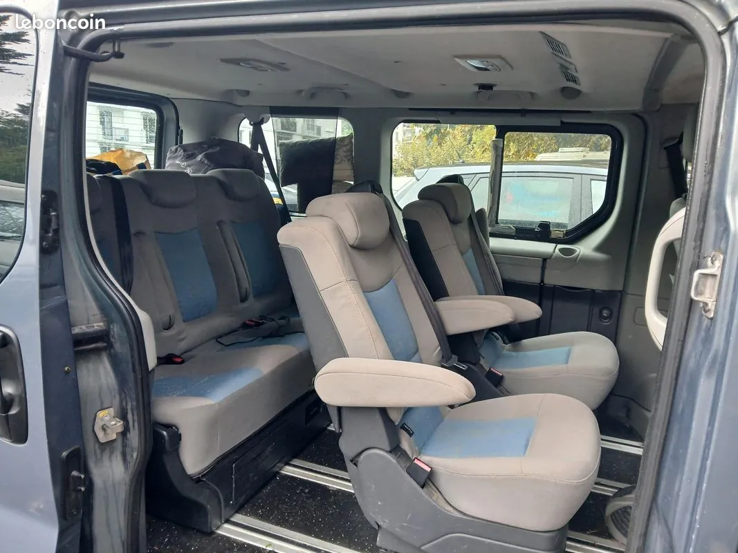 Renault Trafic 2012 photo 5