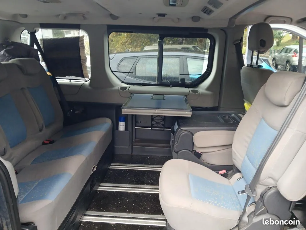 Renault Trafic 2012 photo 4