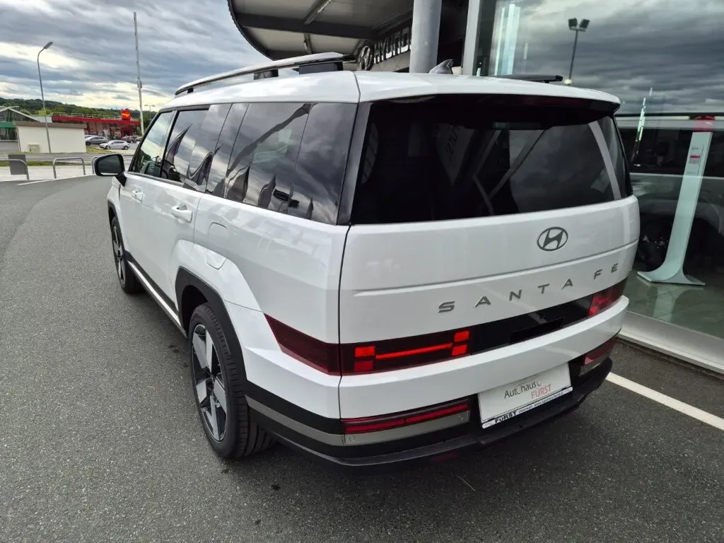 Hyundai Santa Fe 2026 photo 3