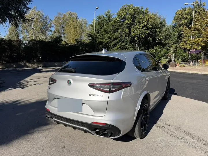 Alfa Romeo Stelvio 2021 photo 3