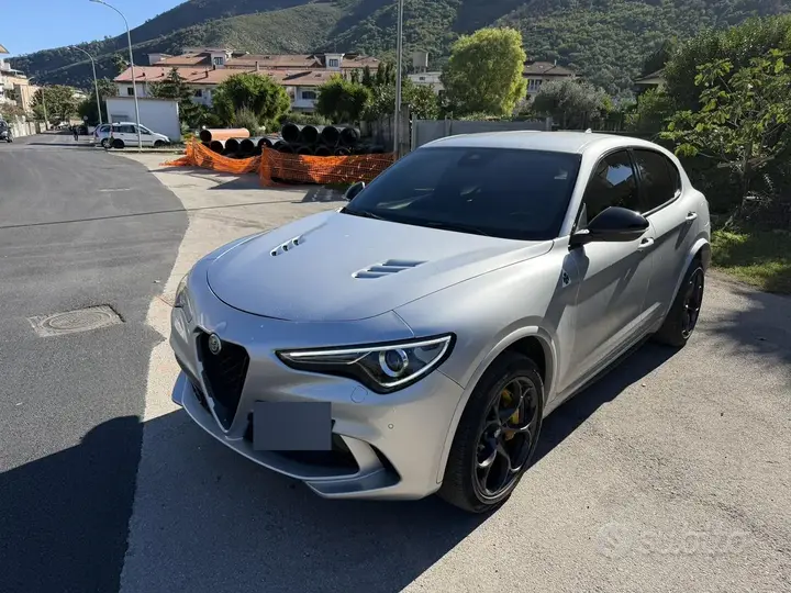 Alfa Romeo Stelvio 2021 photo 5