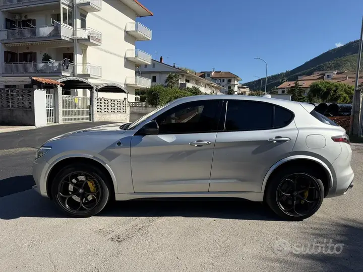 Alfa Romeo Stelvio 2021 photo 2