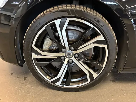 Volvo V60 2024 photo 5