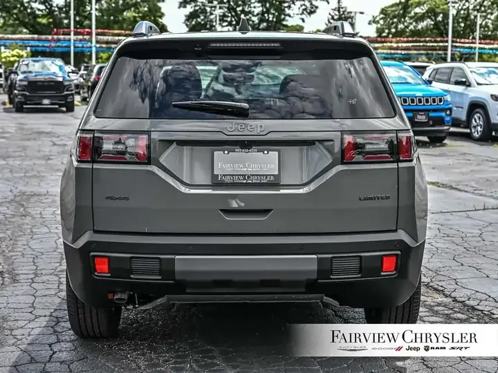 Jeep Cherokee 2026 photo 5