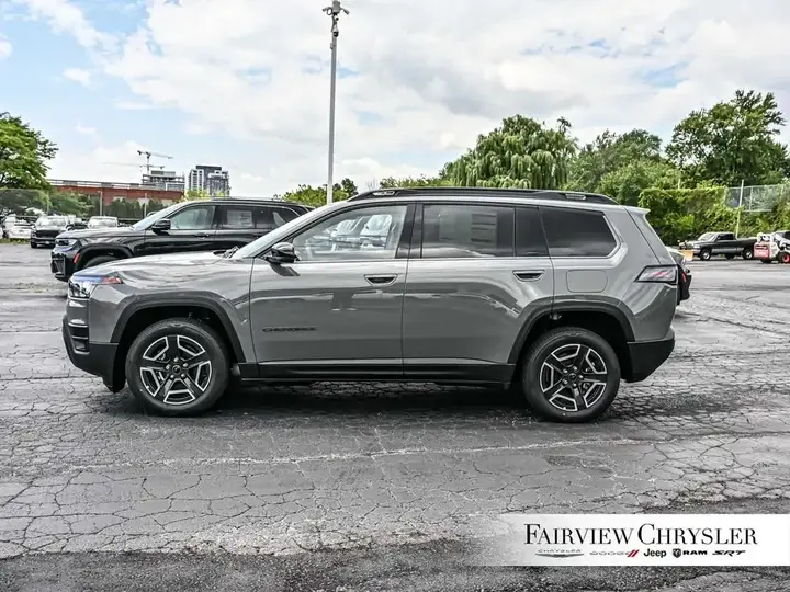 Jeep Cherokee 2026 photo 3