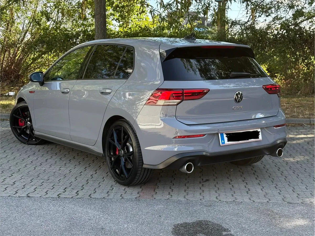 Volkswagen Golf 2021 photo 2