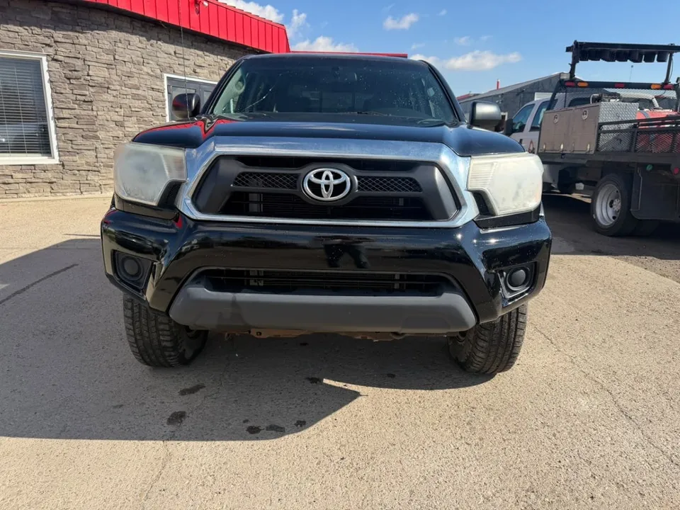 Toyota Tacoma 2015 photo 2