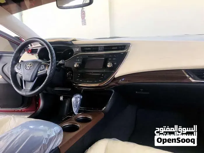 Toyota Avalon 2013 photo 2