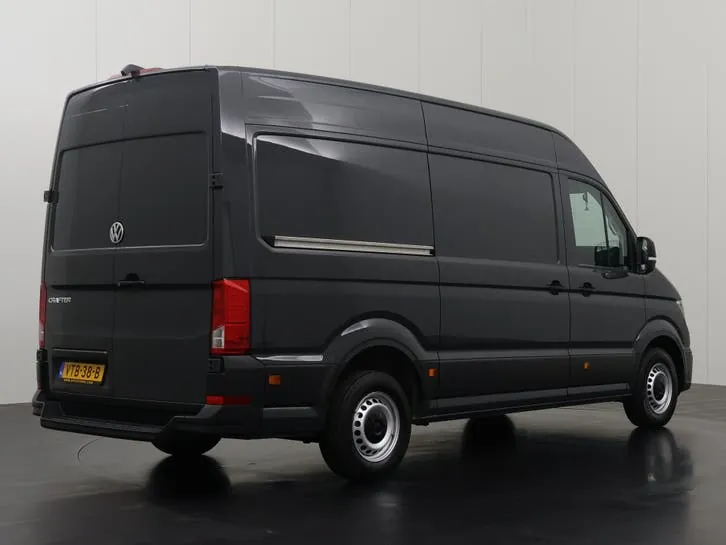 Volkswagen Crafter 2023 photo 2
