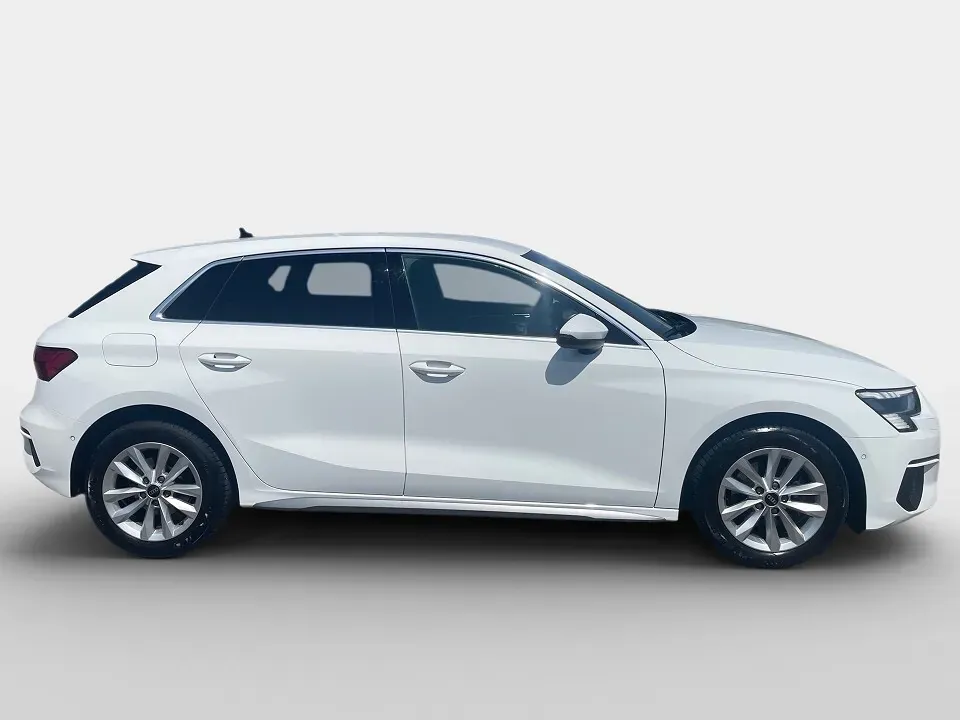 Audi A3 2024 photo 3