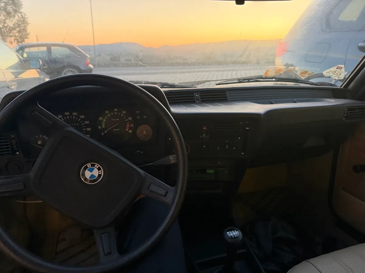 BMW 3 Series 1981 photo 3