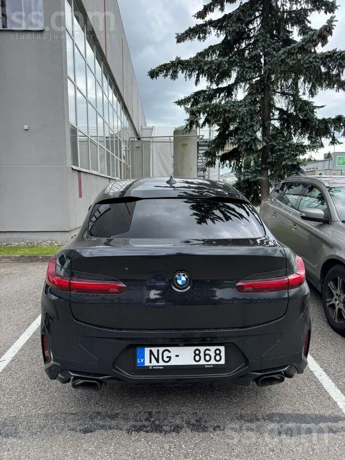 BMW X4 2022 photo 4