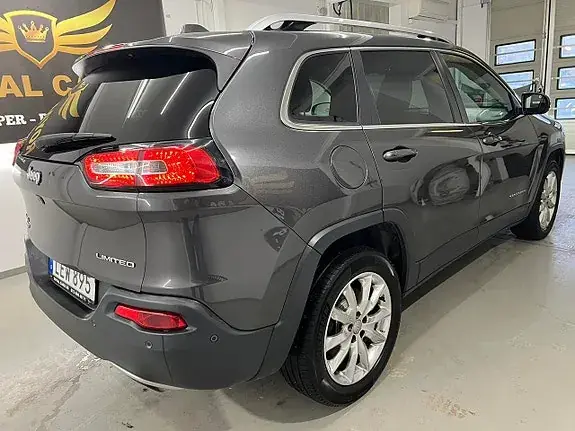 Jeep Cherokee 2016 photo 3