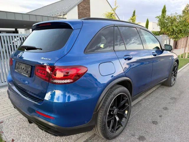 Mercedes-Benz Glc Suv 2023 photo 3