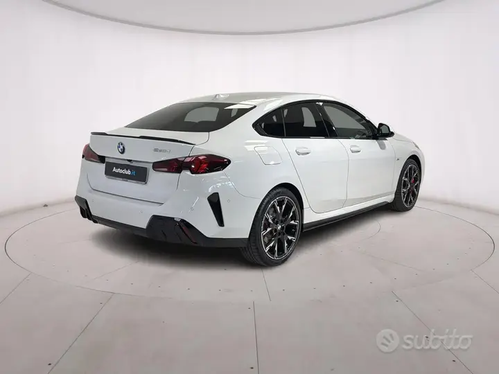 BMW 2 Series 2023 photo 2