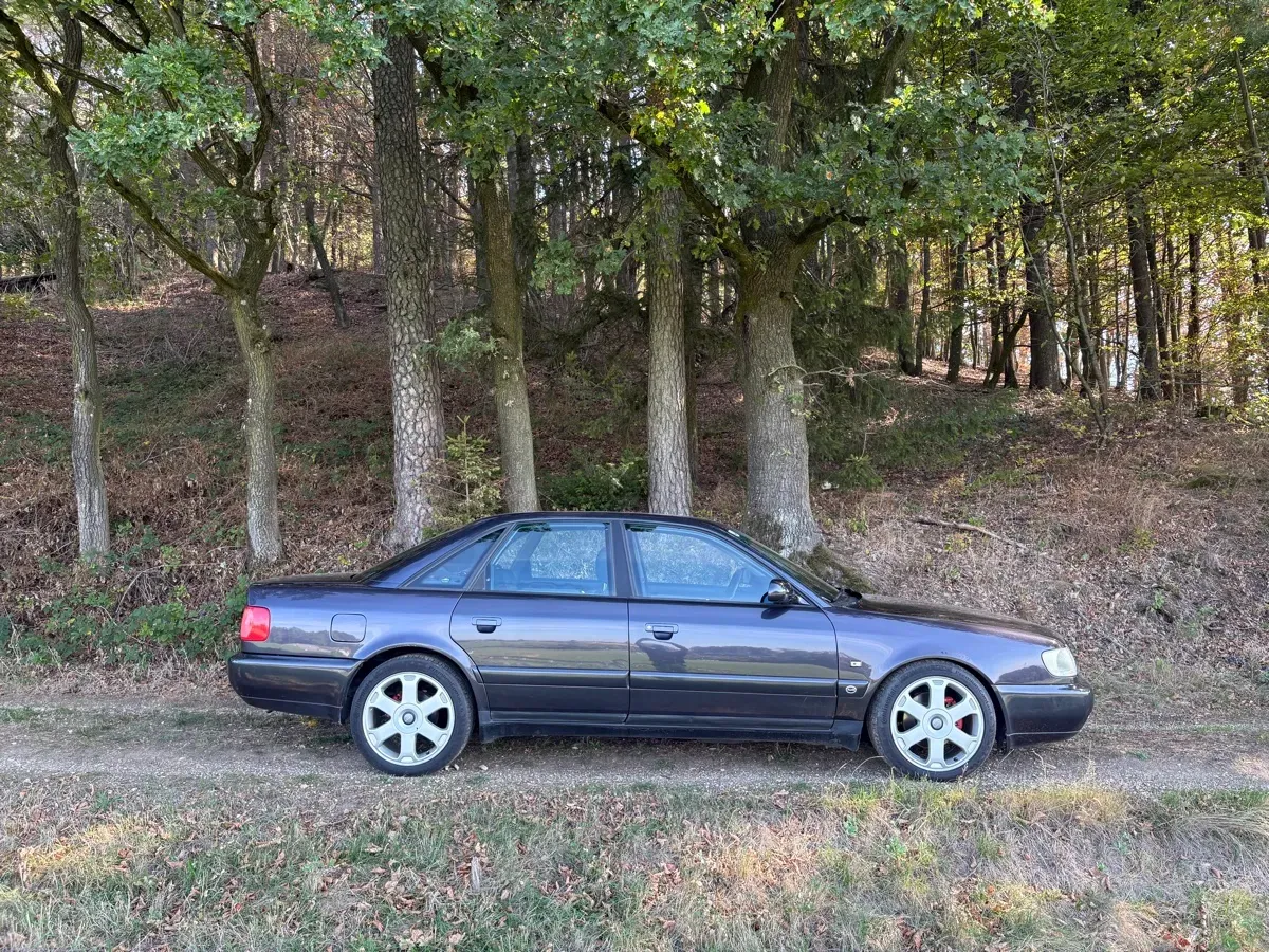 Audi A6 1996 photo 2