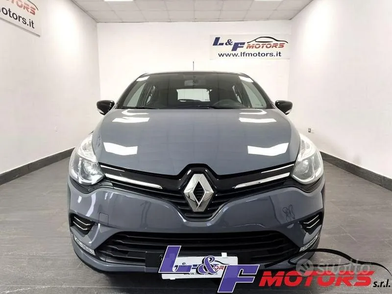 Renault Clio 2019 photo 2
