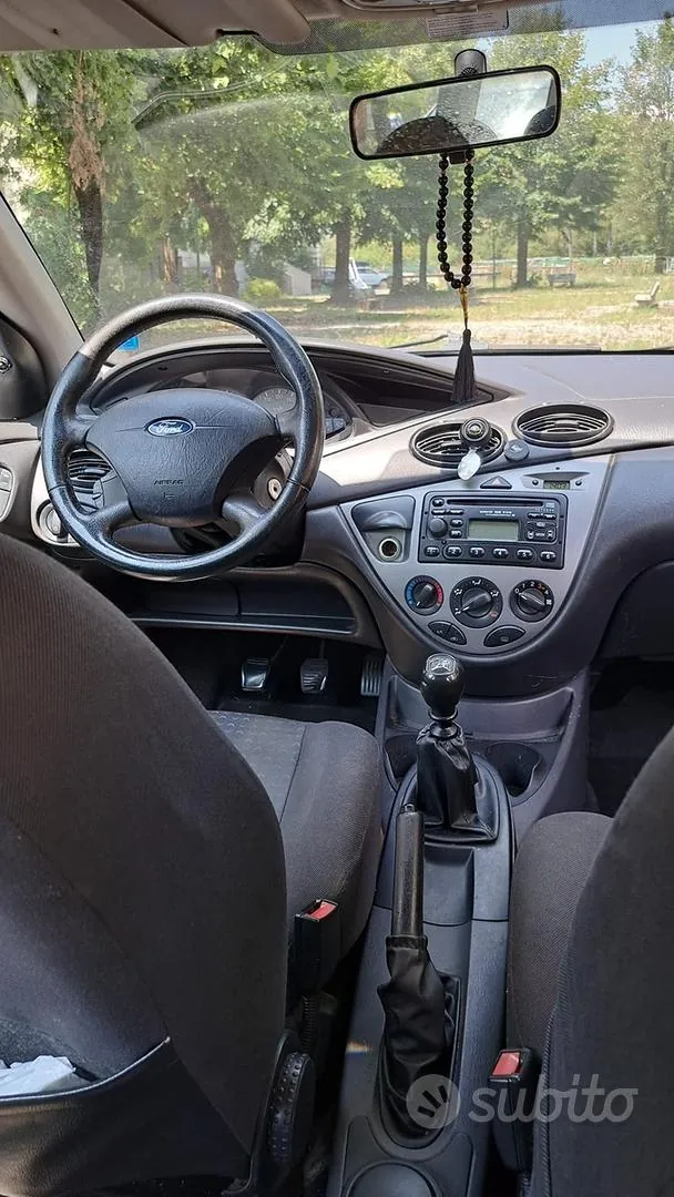 Ford Focus Station Wagon 2005 photo 5