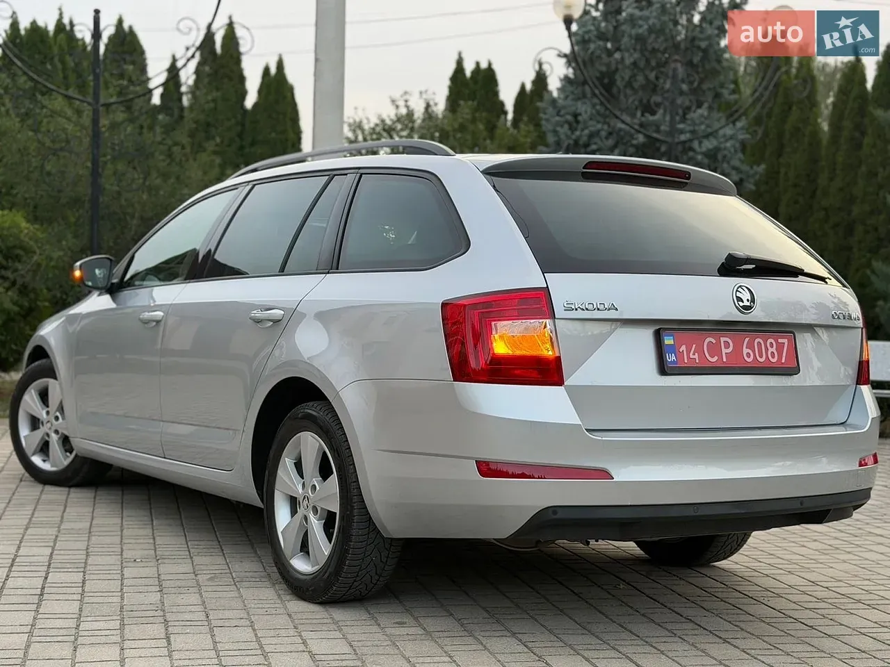 Skoda Octavia 2013 photo 4