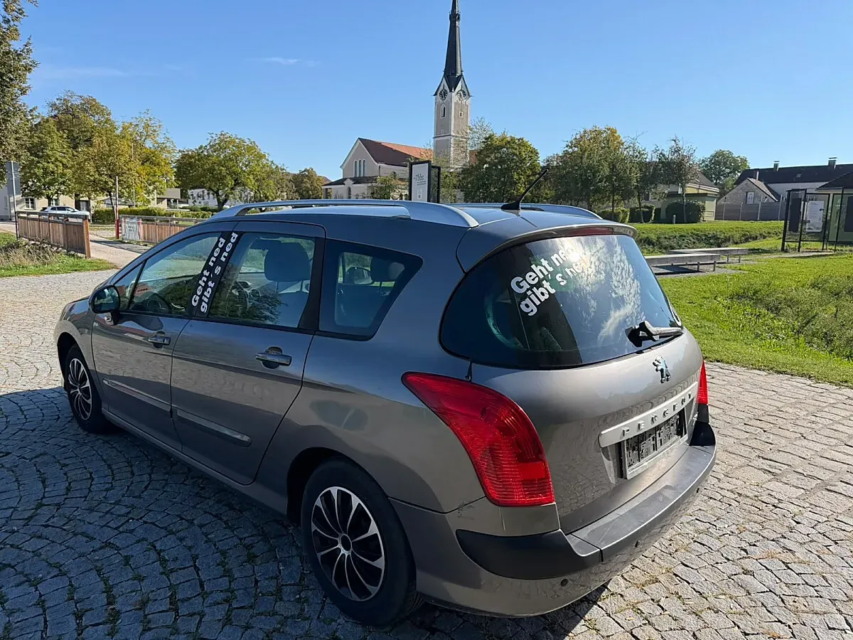 Peugeot 308 2008 photo 3