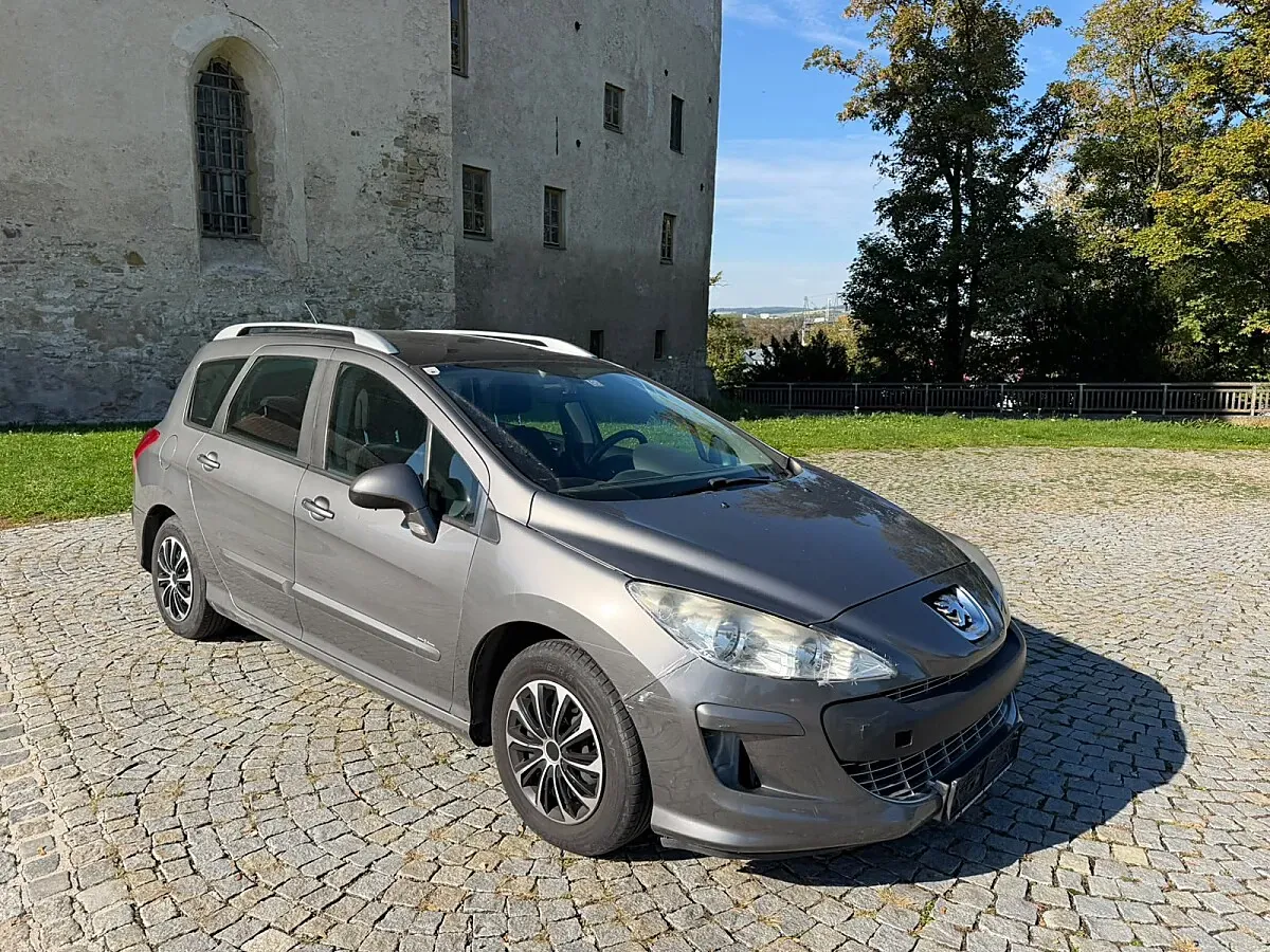 Peugeot 308 2008 photo 2
