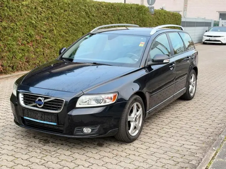 Volvo V50