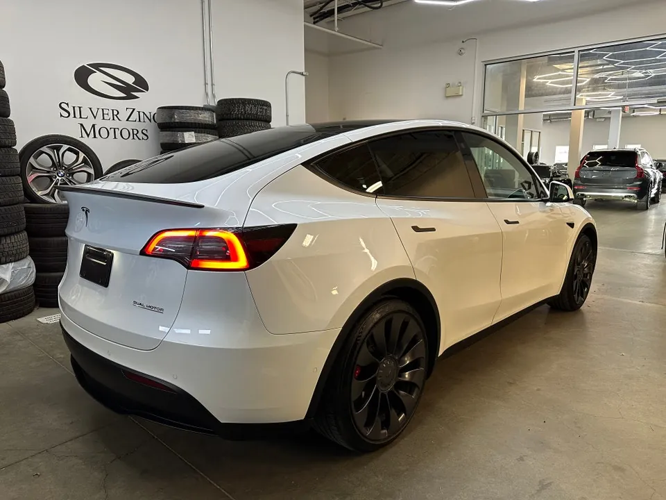 Tesla Model Y 2022 photo 4