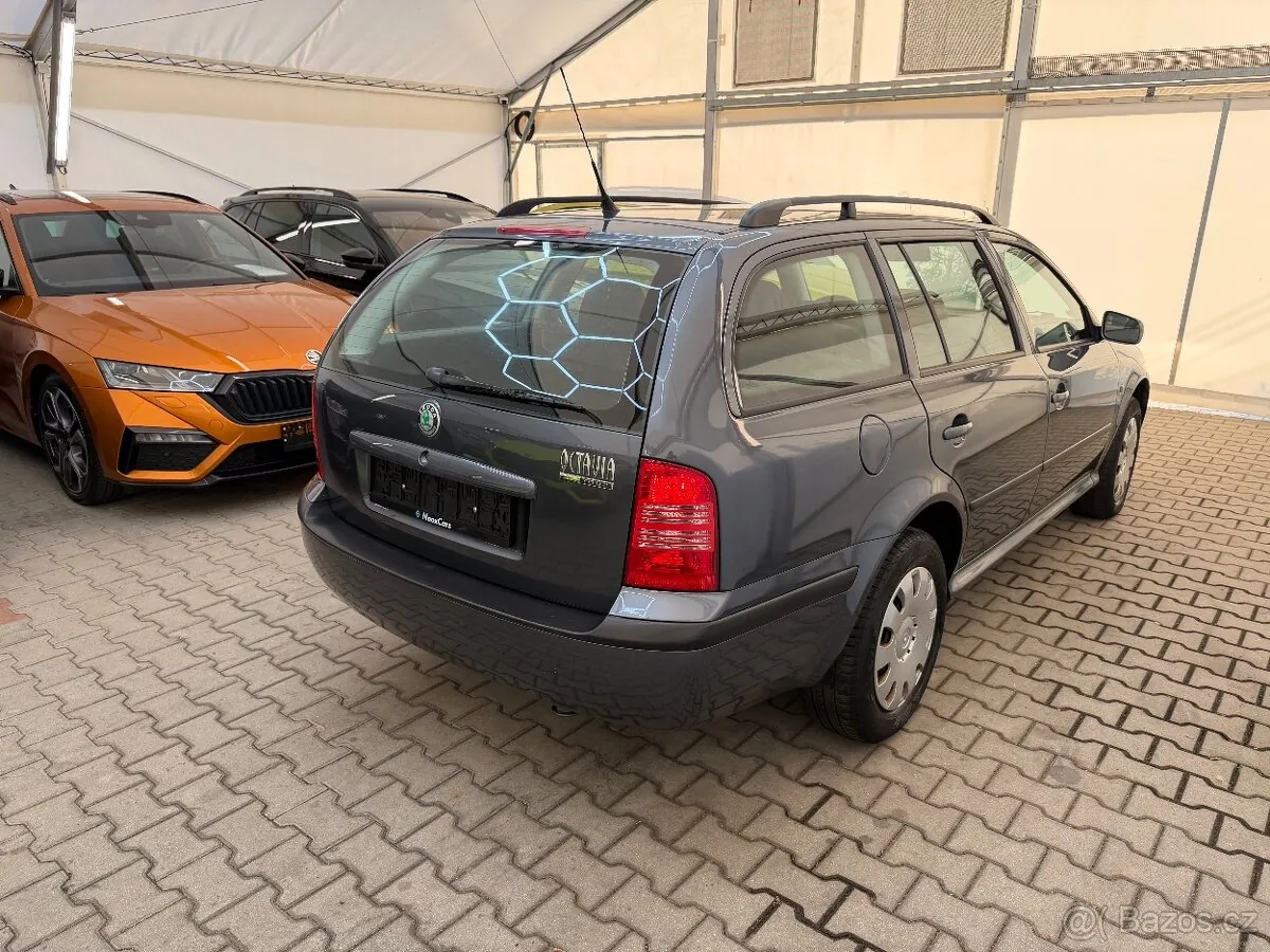Skoda Octavia 2009 photo 5