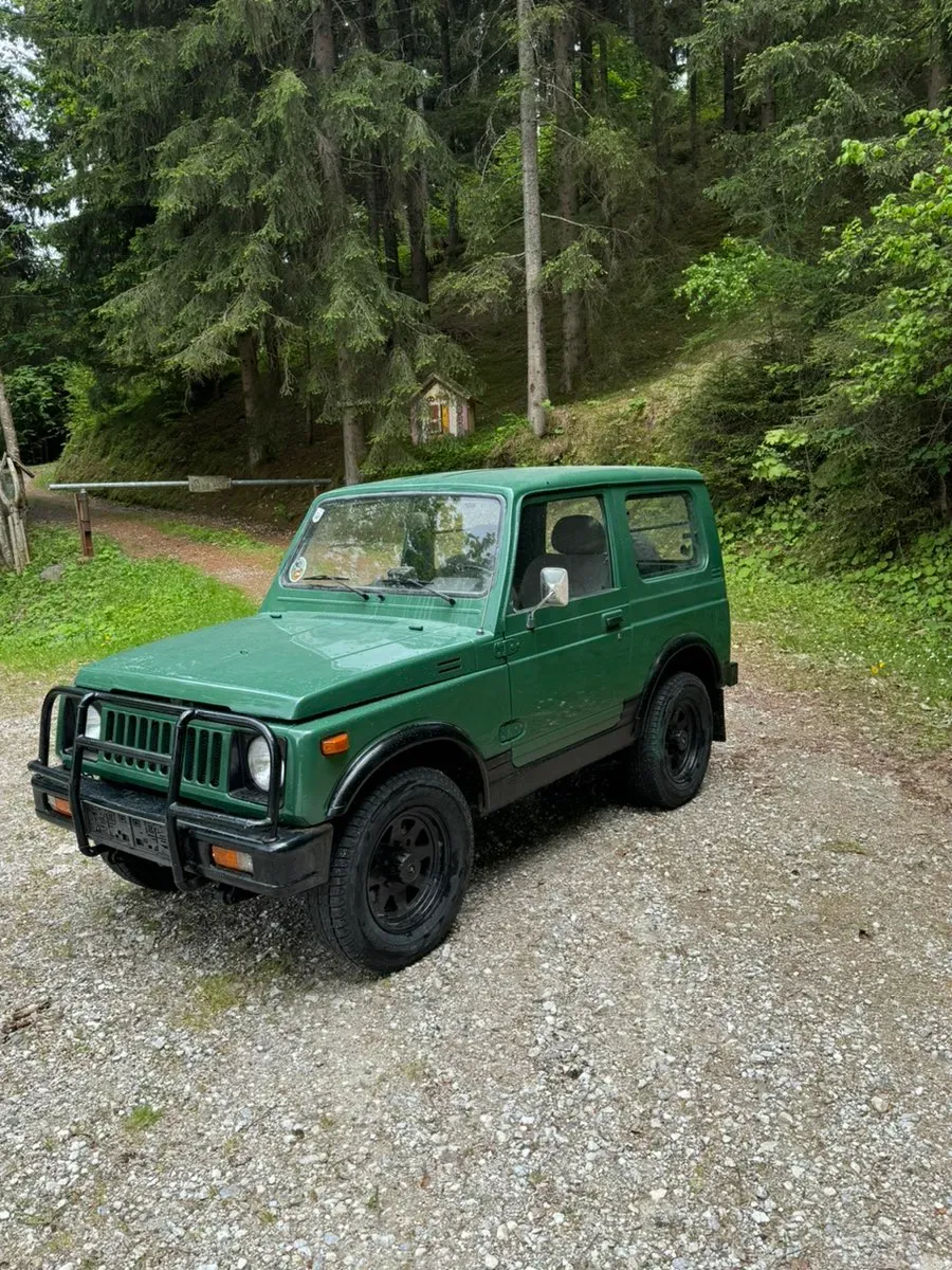 Suzuki Samurai 1982 photo 2