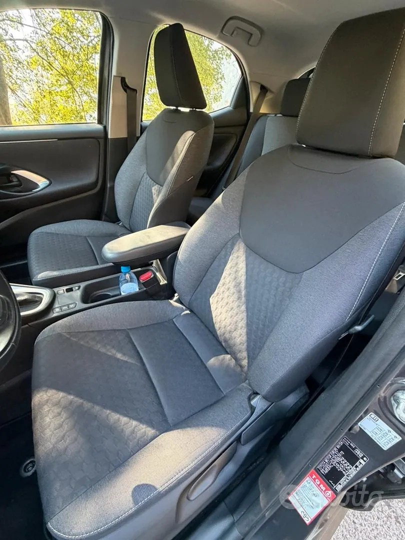 Toyota Yaris 2022 photo 5