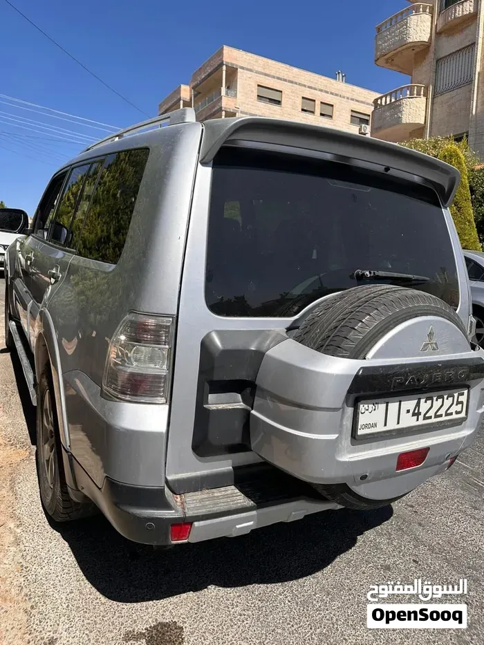 Mitsubishi Pajero 2009 photo 3