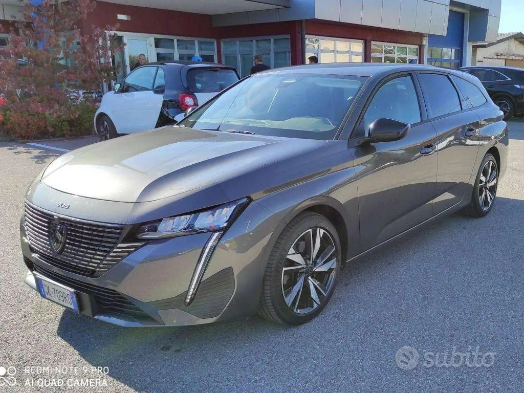 Peugeot 308 2022 photo 2