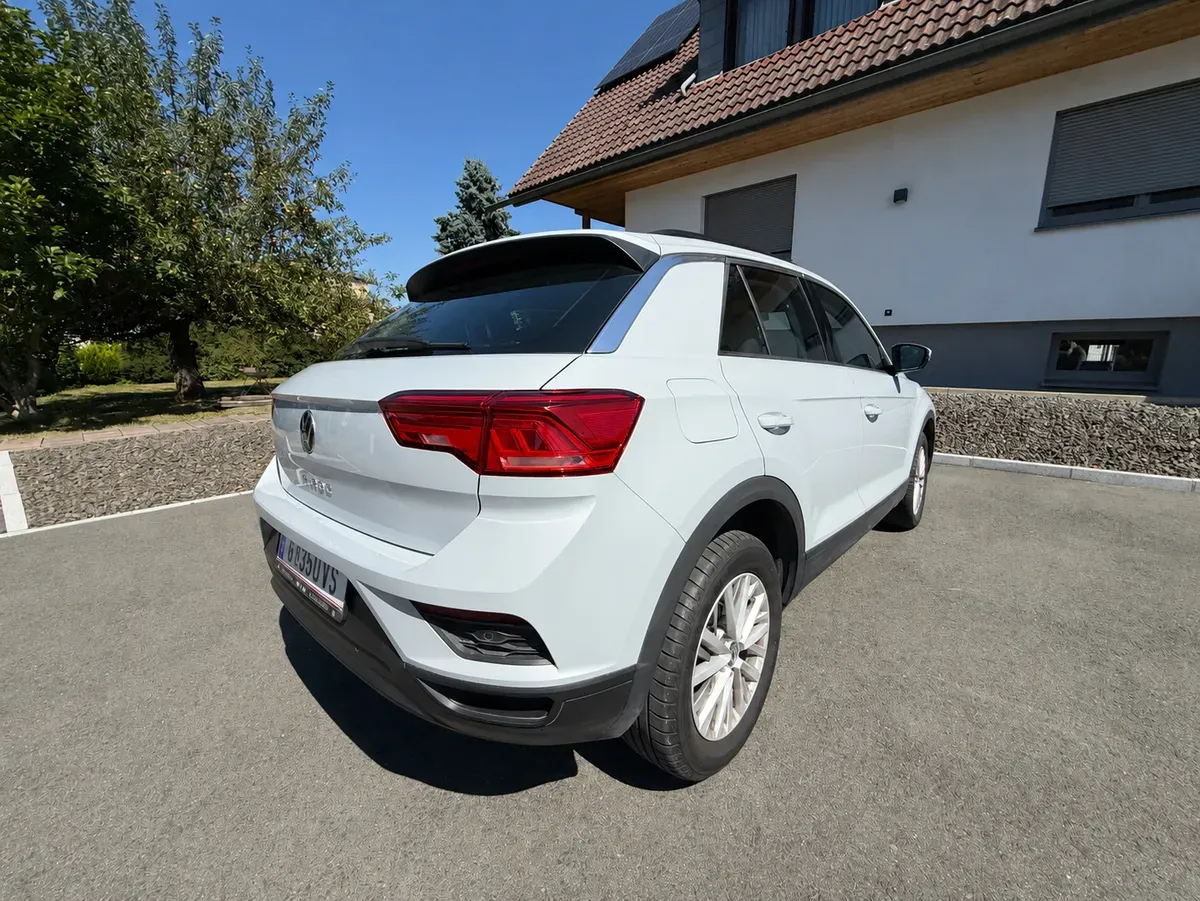 Volkswagen T-Roc 2022 photo 3