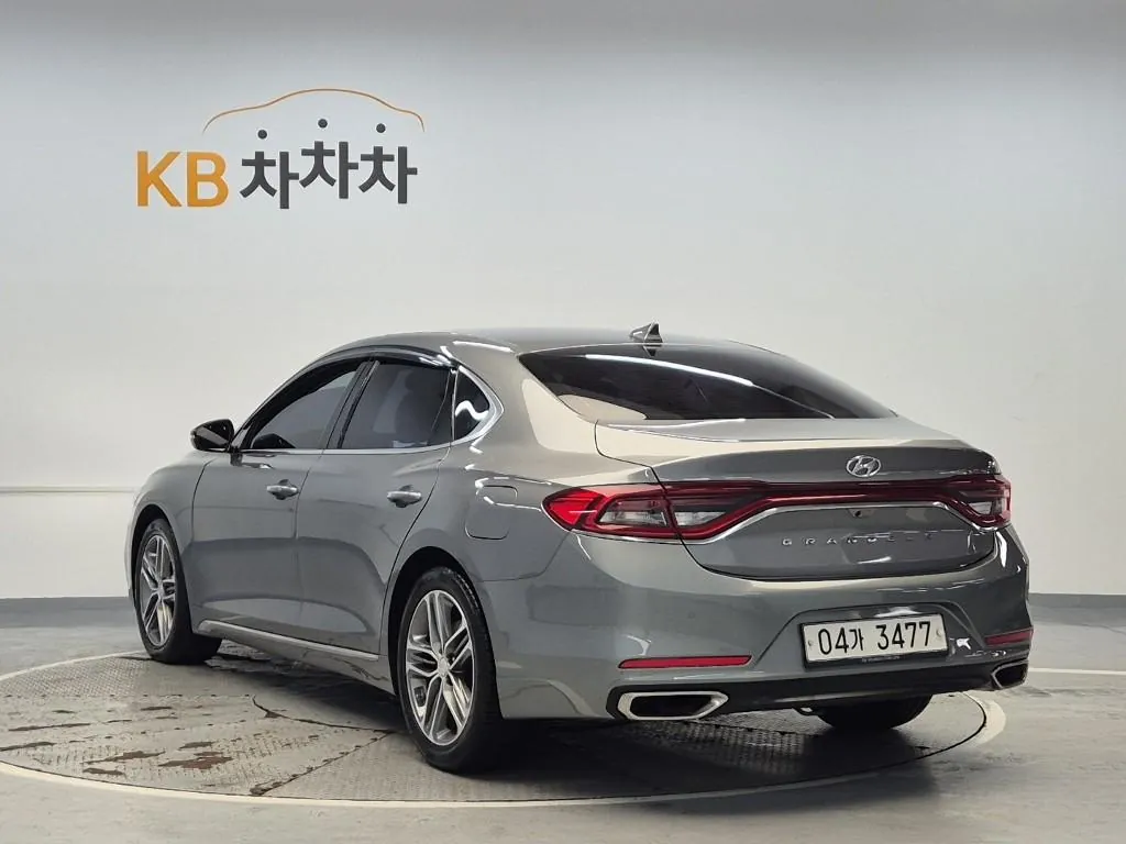 Hyundai Grandeur 2018 photo 2
