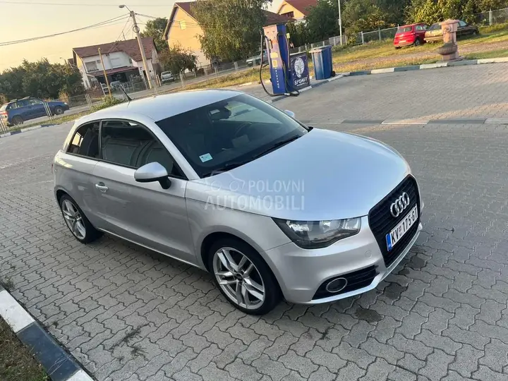 Audi A1 2010 photo 5