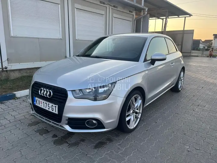 Audi A1 2010 photo 2