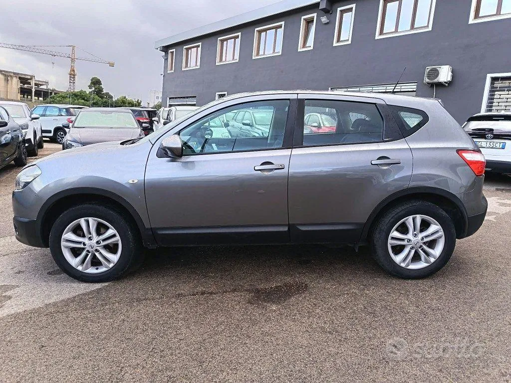 Nissan Qashqai 2011 photo 4