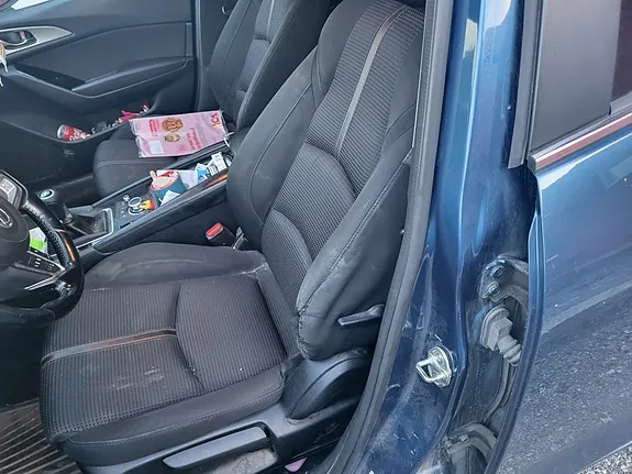 Mazda 3 2017 photo 3