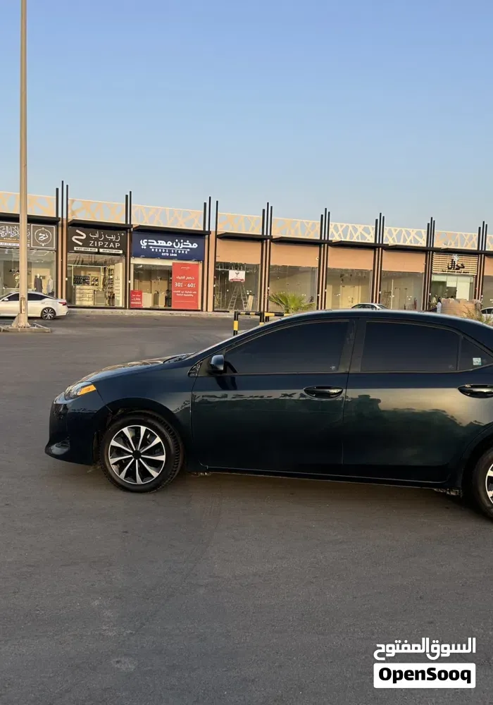 Toyota Corolla 2018 photo 3