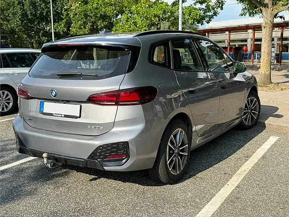 BMW 230E 2023 photo 2
