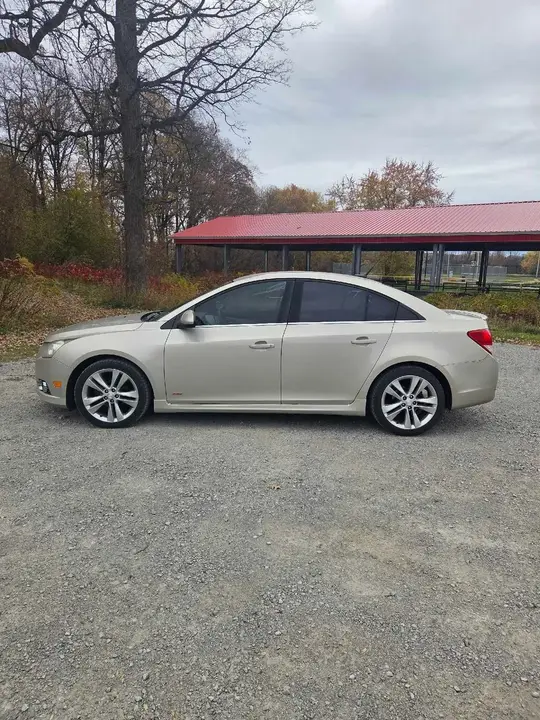 Chevrolet Cruze 2013 photo 2