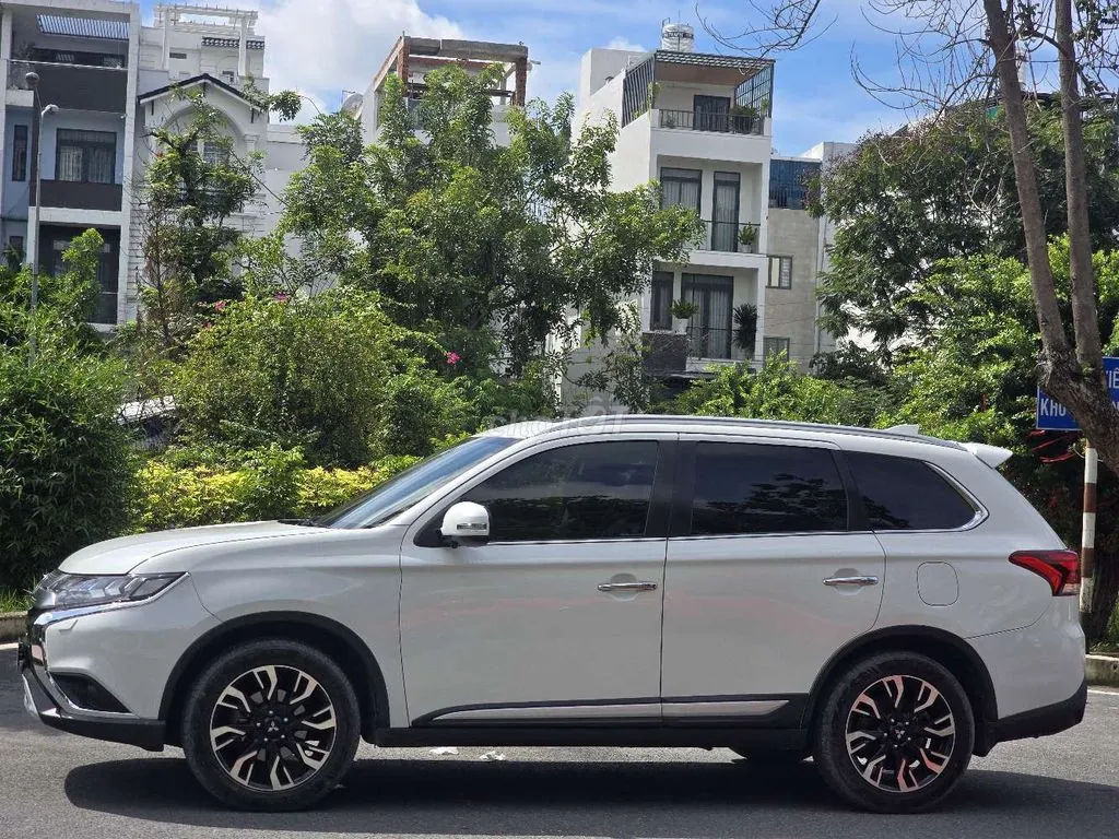 Mitsubishi Outlander 2020 photo 4