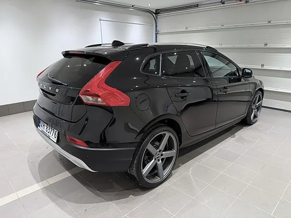 Volvo V40 Cross Country 2017 photo 4